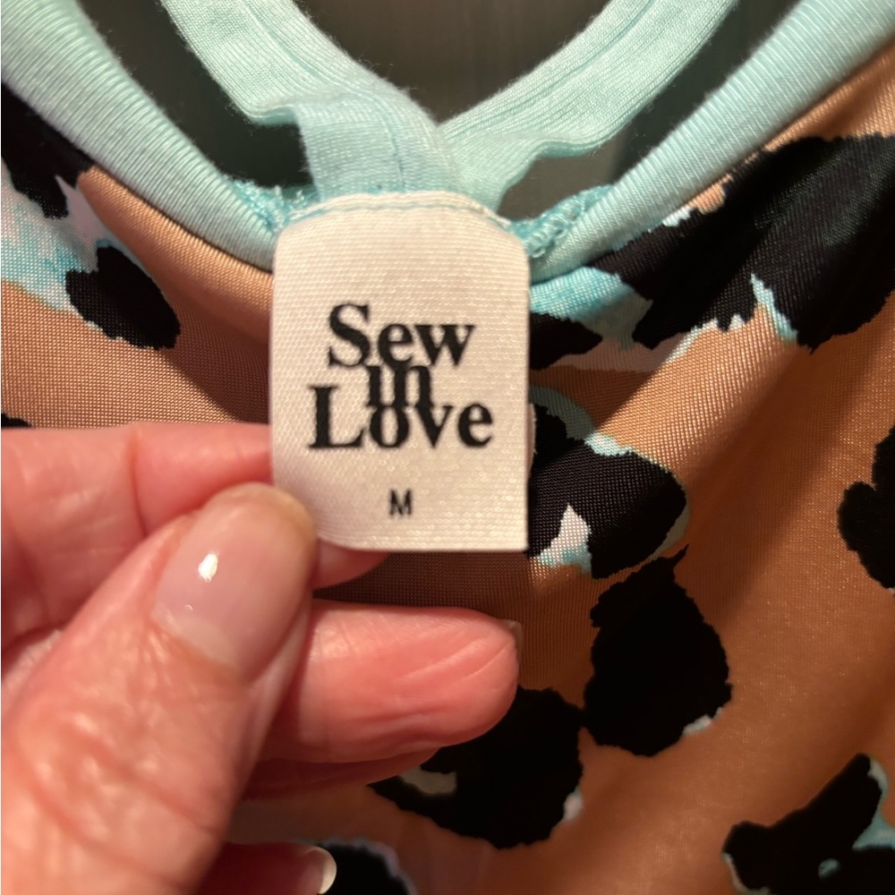Sew In Love Top - Picture 6 of 7